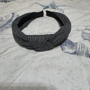 Elegant Gray Knotted Headband